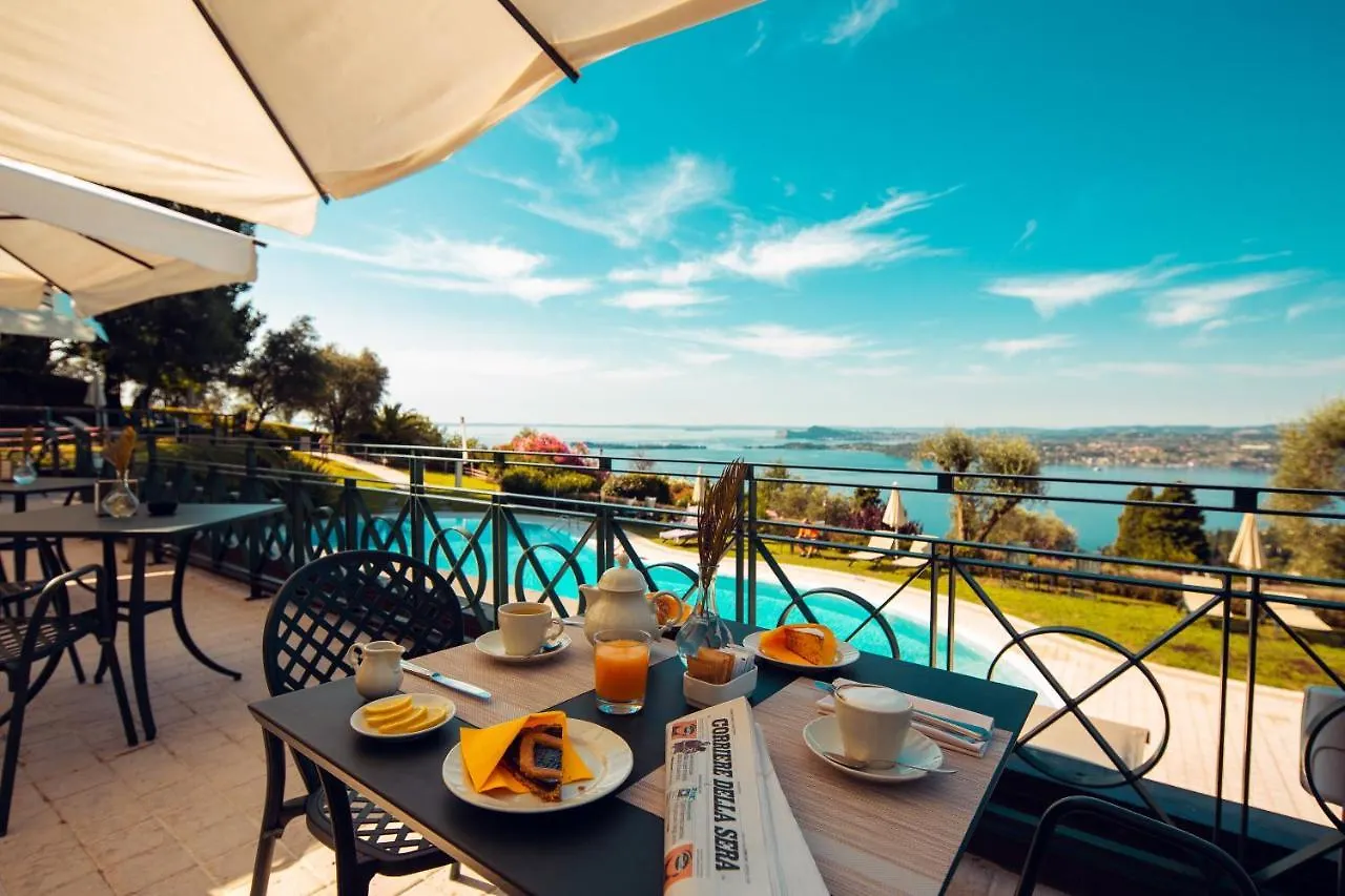 Domina Borgo degli Ulivi - Garda Lake Gardone Riviera Aparthotel