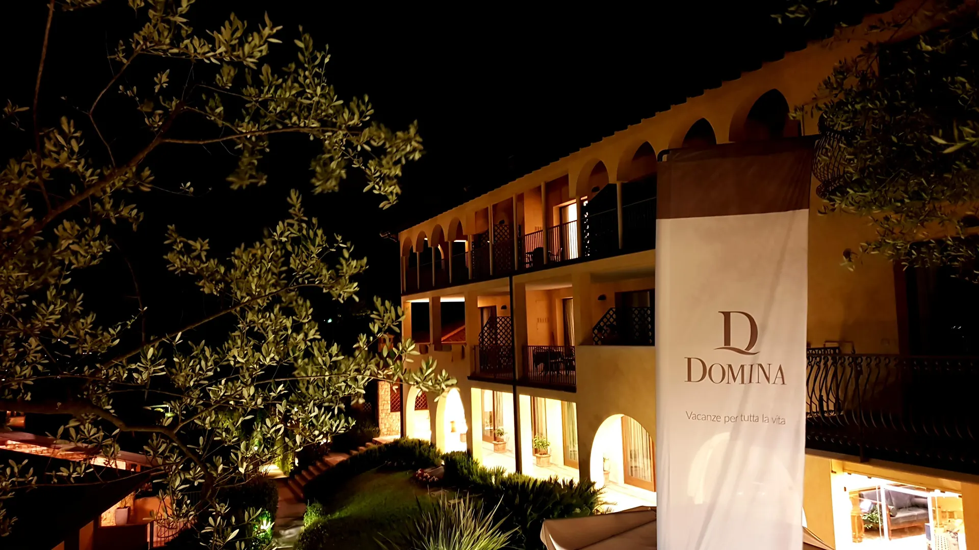 Domina Borgo Degli Ulivi - Garda Lake Gardone Riviera 4*,  Italy