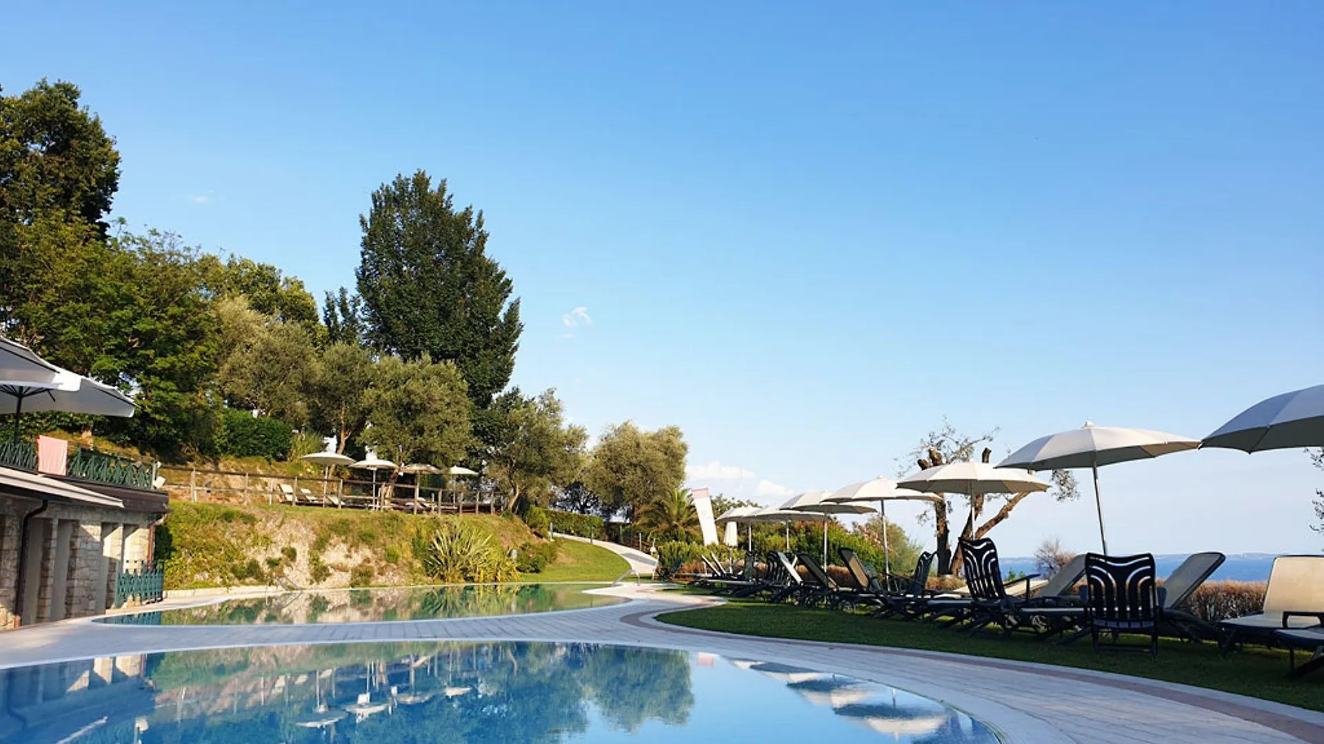 Domina Borgo degli Ulivi - Garda Lake Gardone Riviera