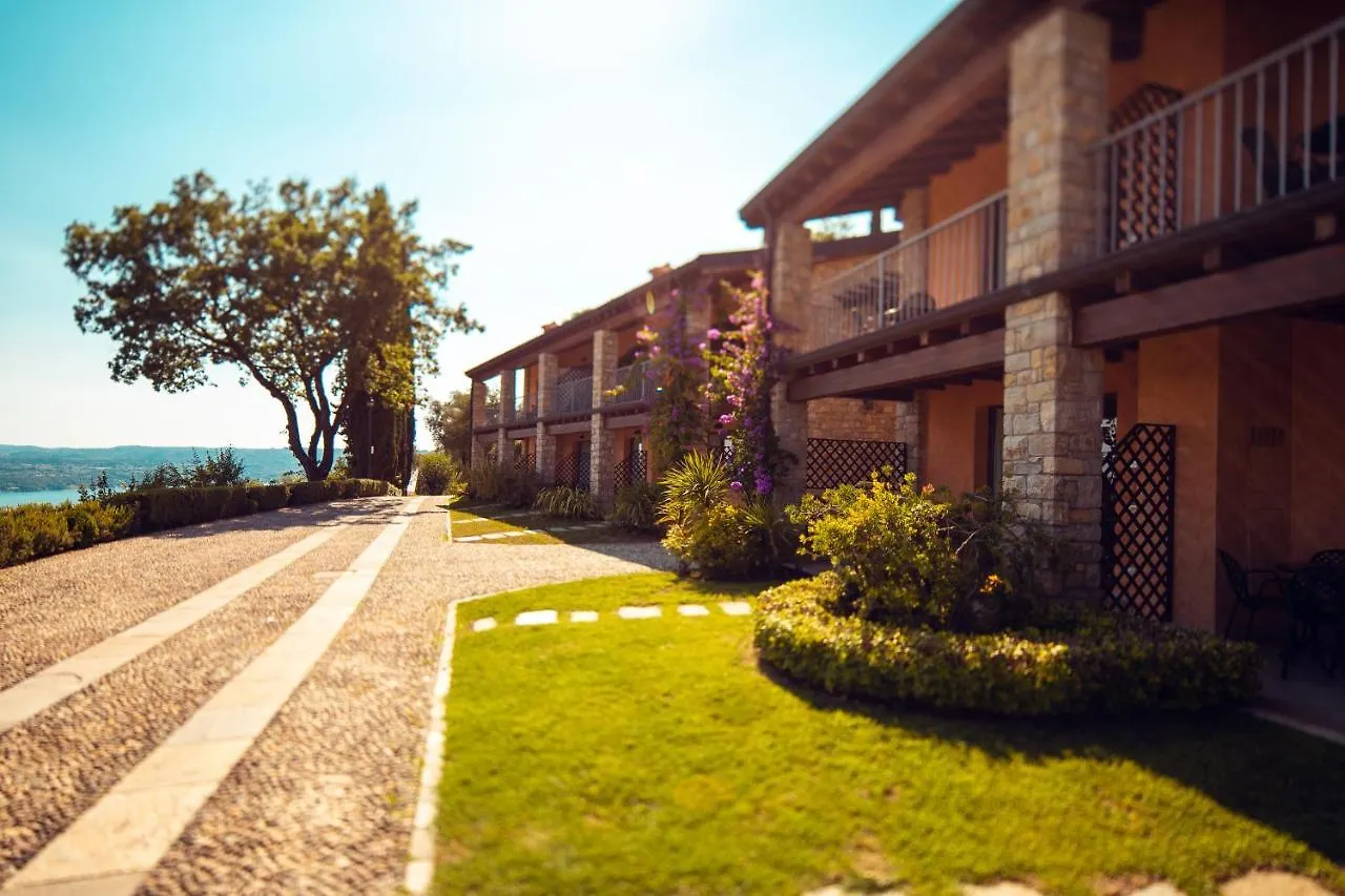 Domina Borgo Degli Ulivi - Garda Lake Gardone Riviera