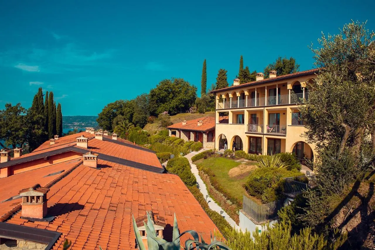 Domina Borgo Degli Ulivi - Garda Lake Gardone Riviera Appart hôtel