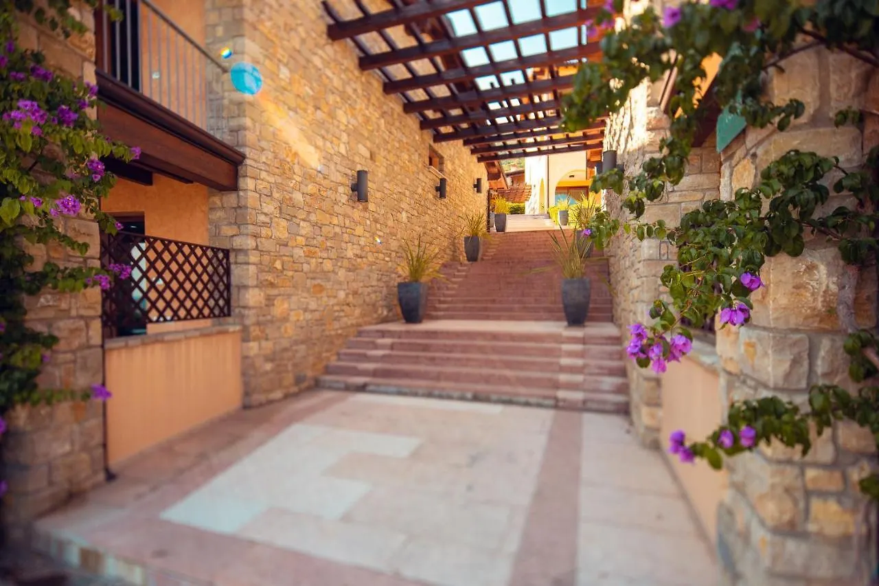 Domina Borgo Degli Ulivi - Garda Lake Gardone Riviera