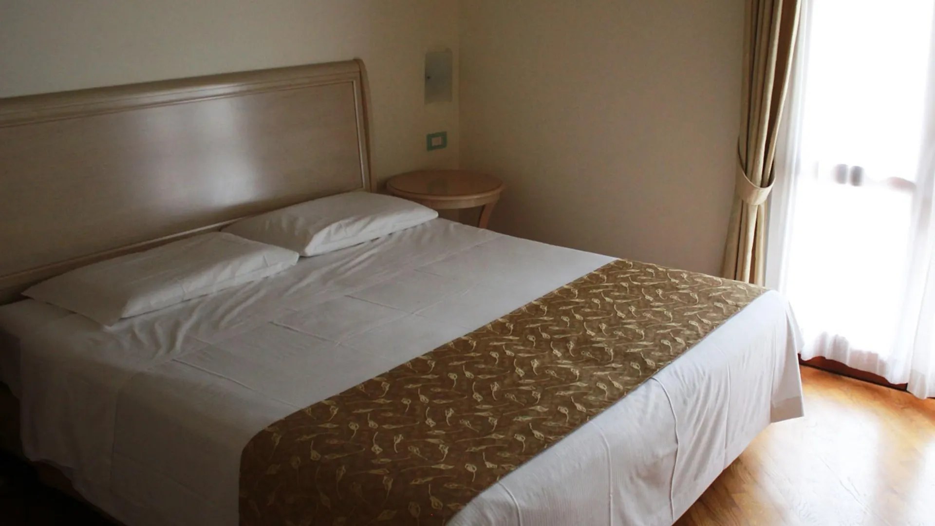 Domina Borgo Degli Ulivi - Garda Lake Gardone Riviera Appart hôtel